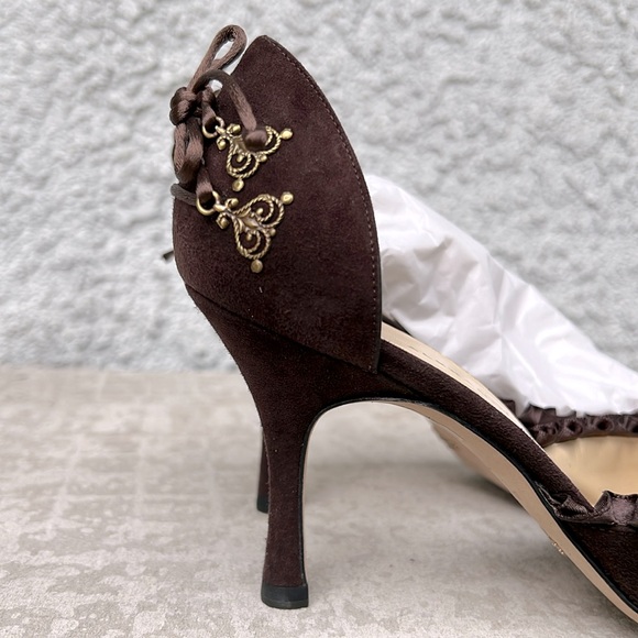 Alexandra Neel VTG Victorian Brown Ruffle Lace Up Adorned Kitten Heels Pump 5.5 - Picture 2 of 12